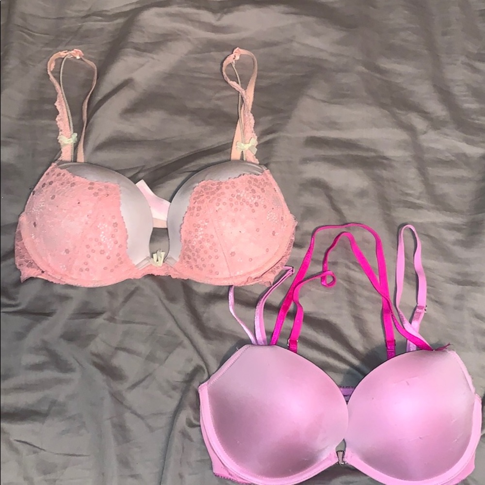 2 32D Victoria Secret Bras
